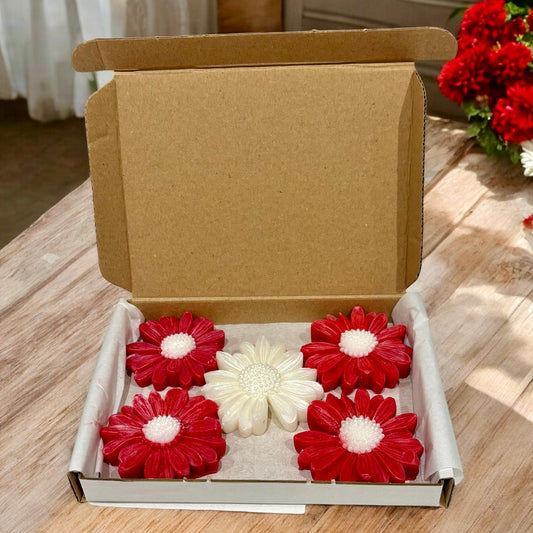 Strength - Daisy Shaped Wax Melts
